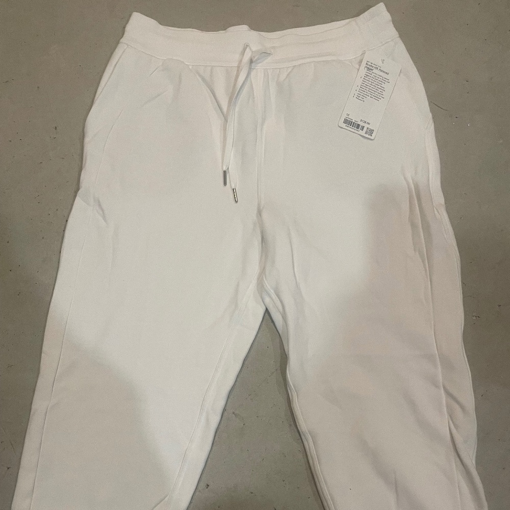 Lululemon Scuba high rise relaxed jogger